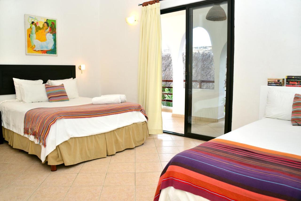 Hotel Club Yebo Playa del Carmen Esterno foto